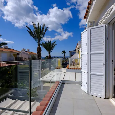 בית נופש Endless Summer House *