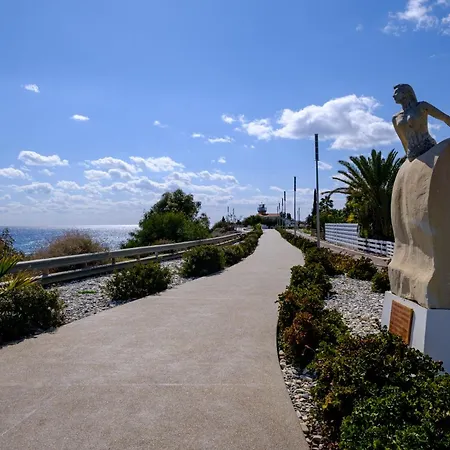 Endless Summer House *