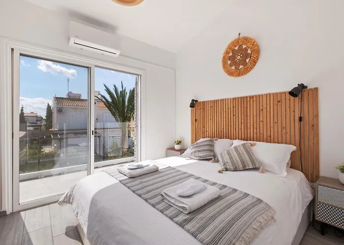 Endless Summer House