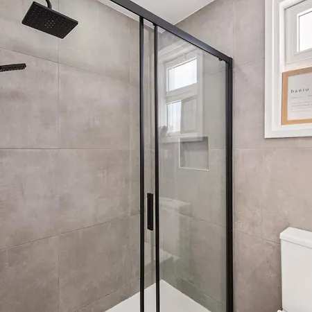 Endless Summer House Perivolia