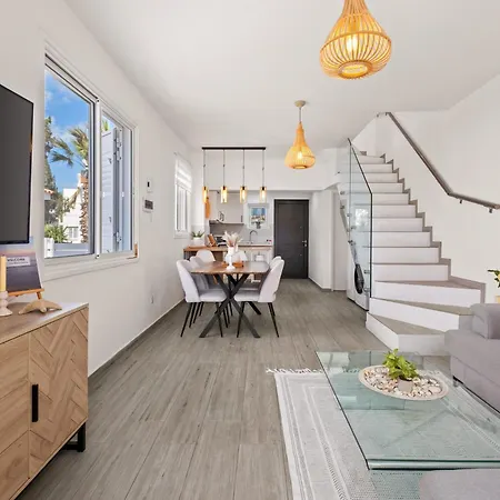 Endless Summer House