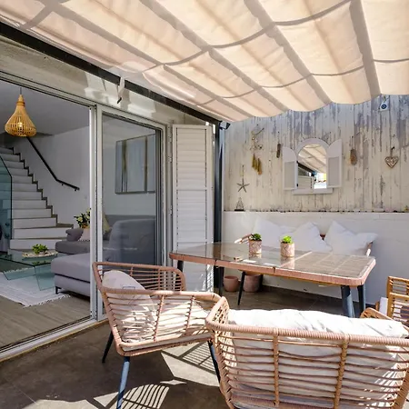 Endless Summer House Perivolia