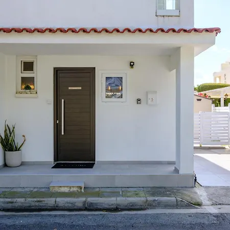 Endless Summer House *