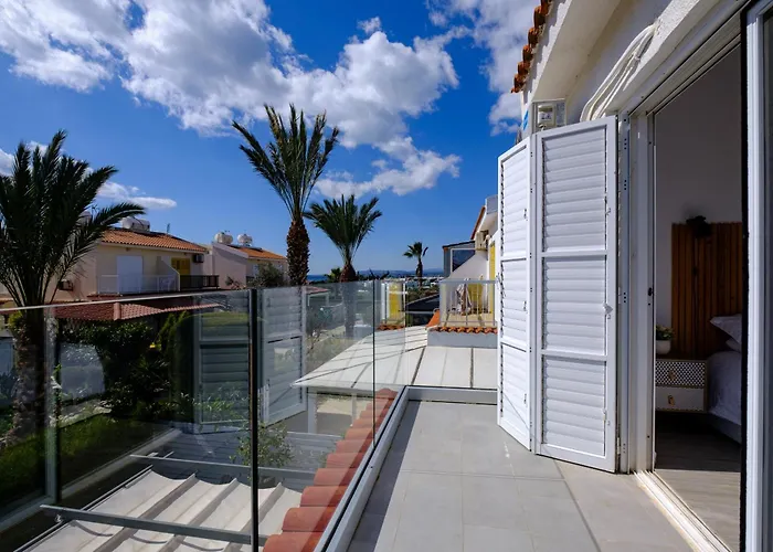 Semesterbostad Endless Summer House *