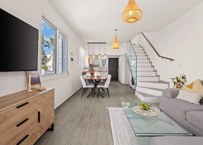 Endless Summer House